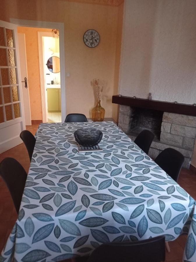 Agréable maison en bord de Loire Bas-en-Basset Exterior foto